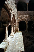 Abbazia di San Fruttuoso, il chiostro. 